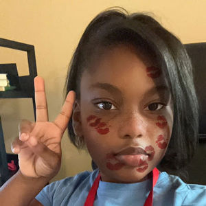 Meet your Posher, Jade